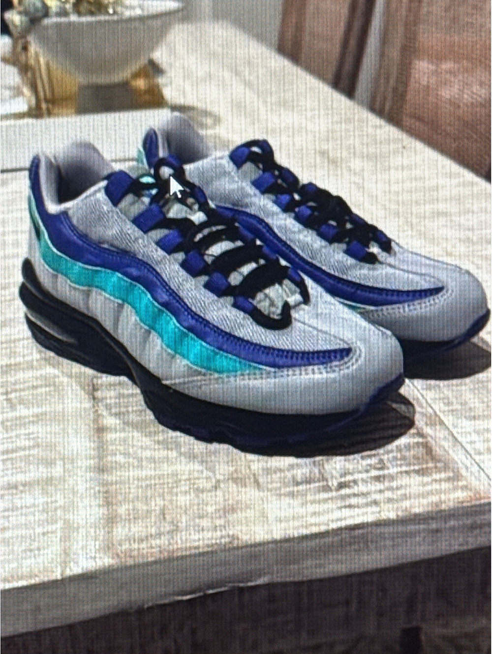 Nike Air Max 95 Size 6.5 youth or size 8 women